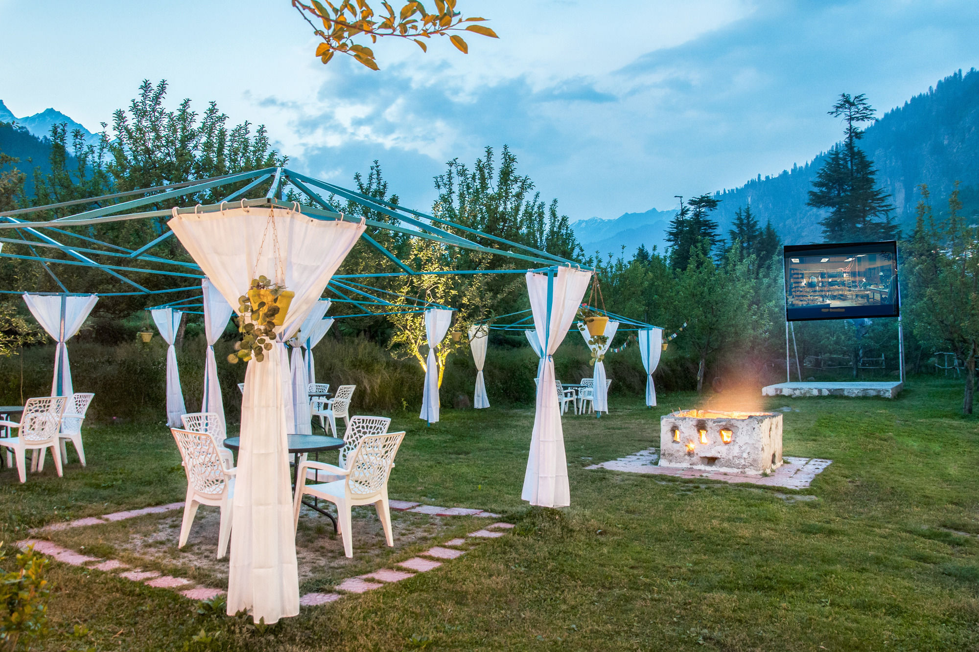 Treebo Trend Celebriti Manali Hotel Vashist Eksteriør billede